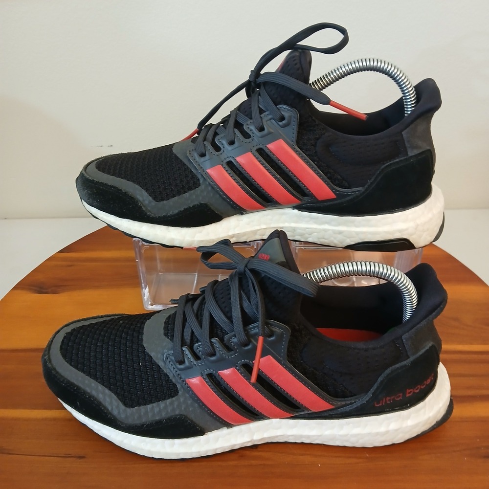 Adidas‎ Ultraboost S&L Womens 8 Black Red Running Shoes Sneakers EG8119